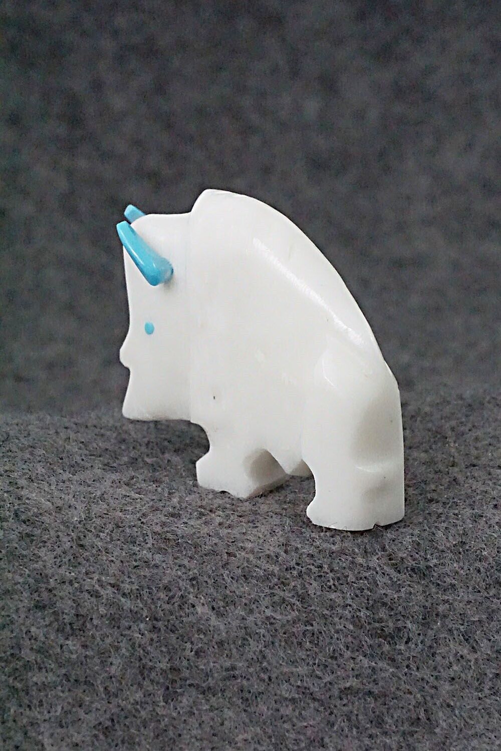 Buffalo Zuni Fetish Carving - Todd Etsate