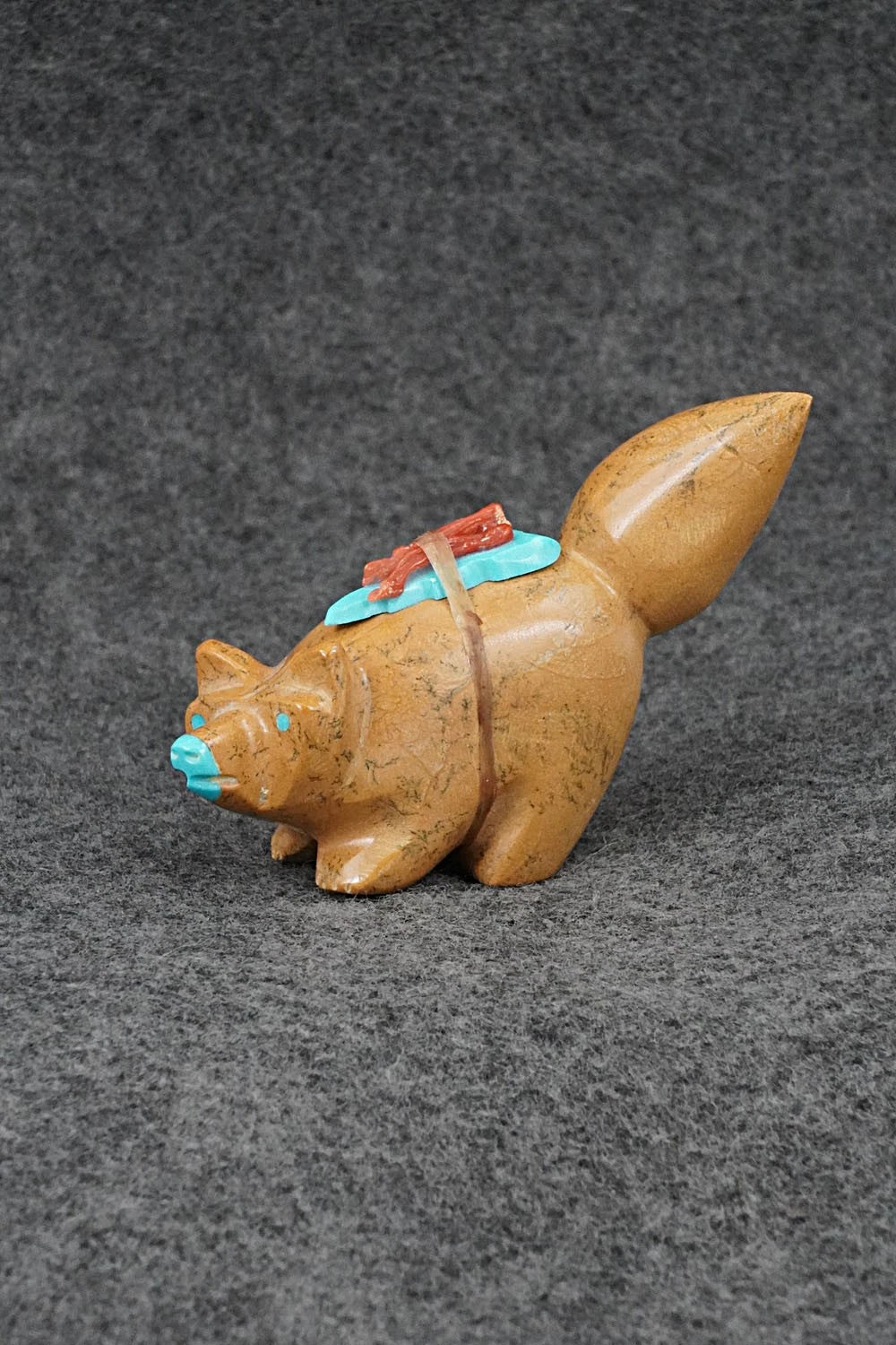 Fox Zuni Fetish Carving - Enrike Leekya