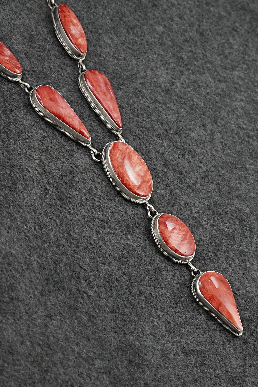 Spiny Oyster & Sterling Silver Necklace and Earrings Set - Paul Livingston