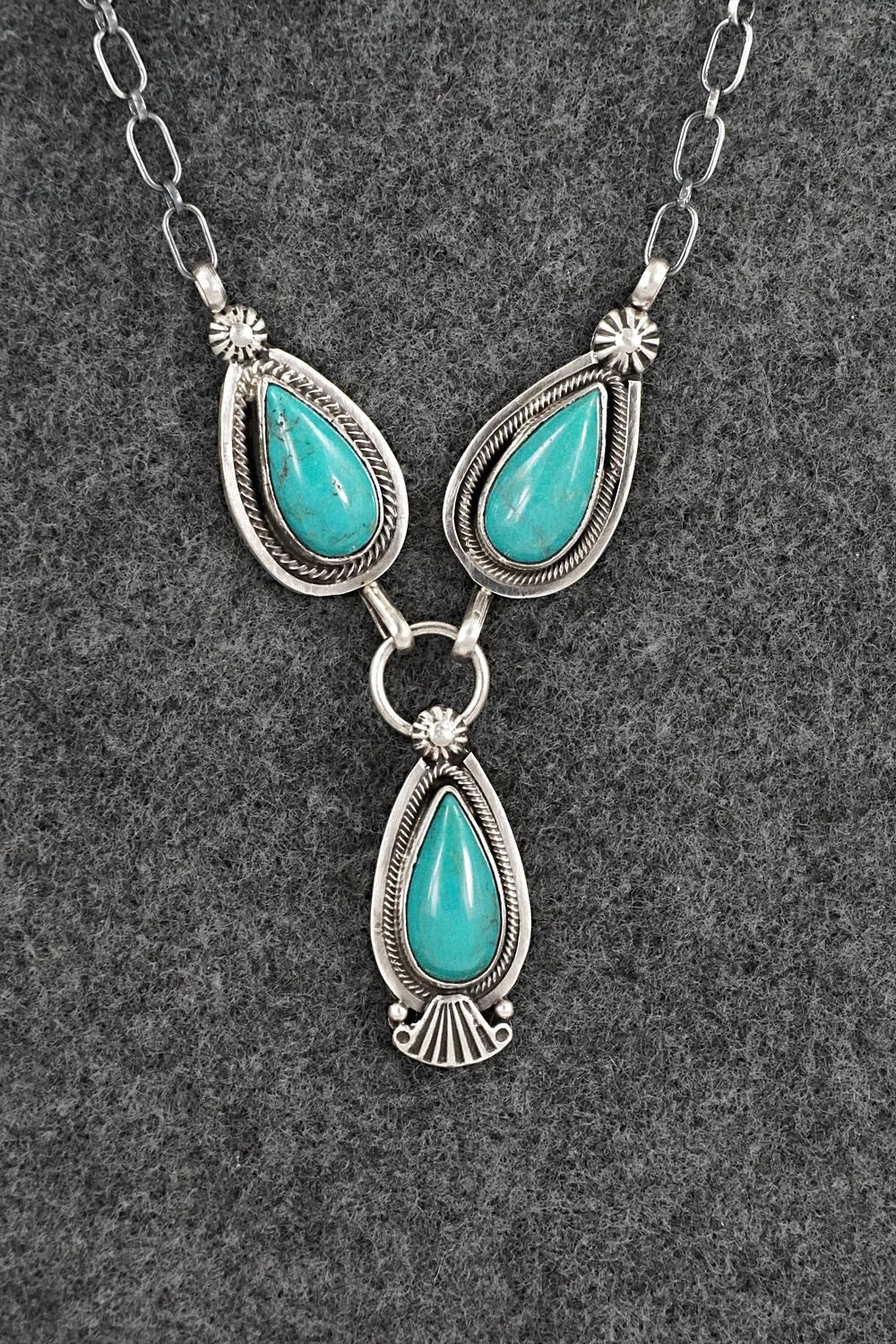 Turquoise & Sterling Silver Necklace - Verley Betone