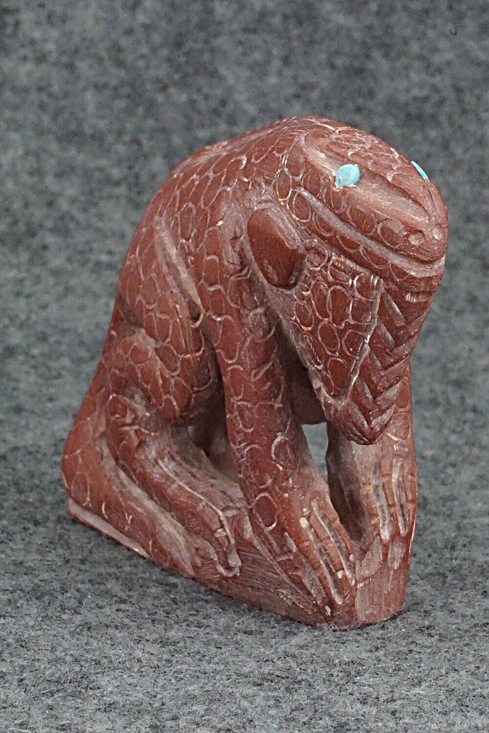 Iguana Zuni Fetish Carving - Carlton Kaamasee
