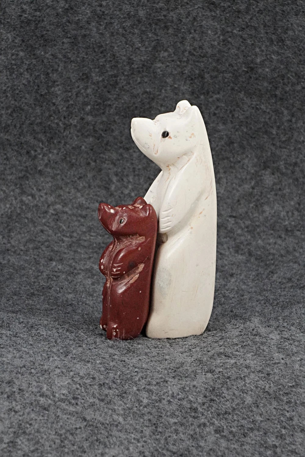 Bear Zuni Fetish Carving - Justin Red Elk