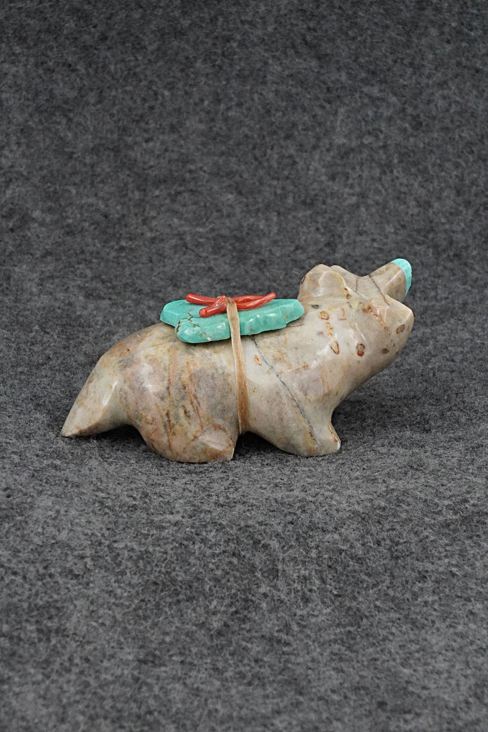 Badger Zuni Fetish Carving - Enrike Leekya