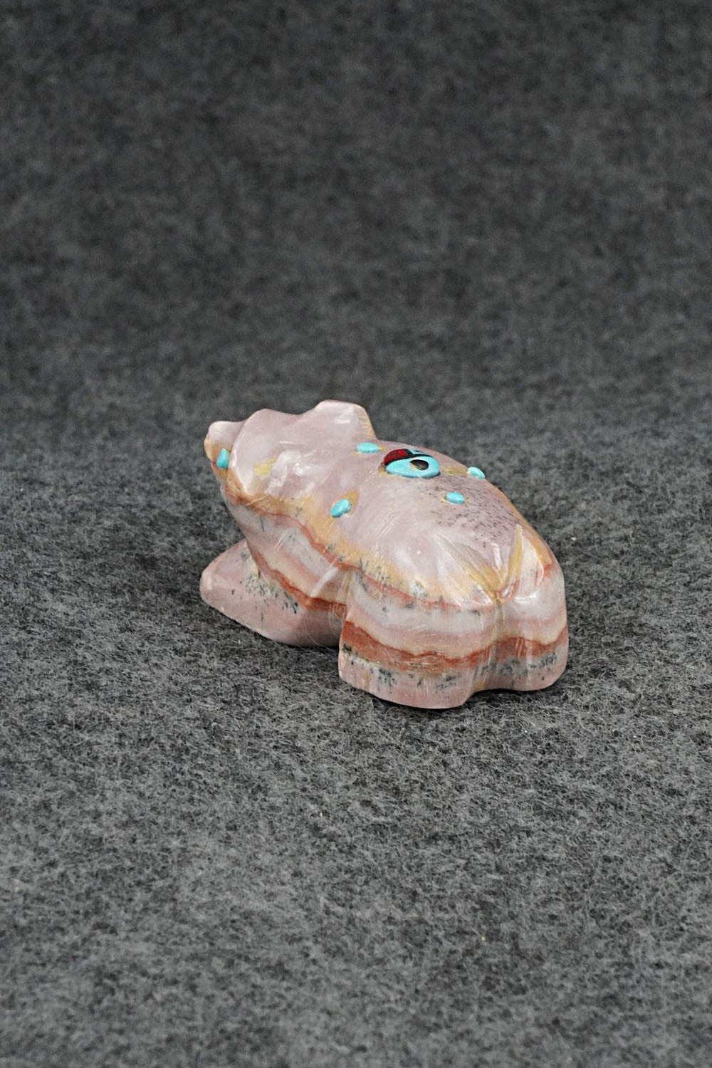 Bear Zuni Fetish Carving - Dannette Laate