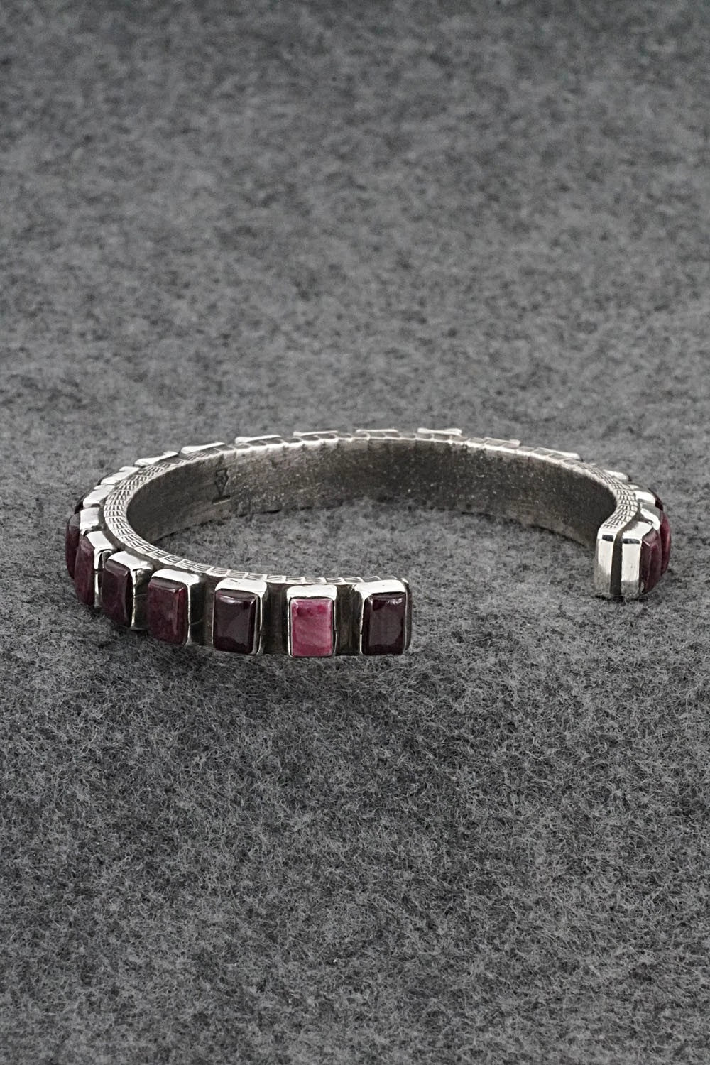 Spiny Oyster & Sterling Silver Bracelet - Ernest Rangel