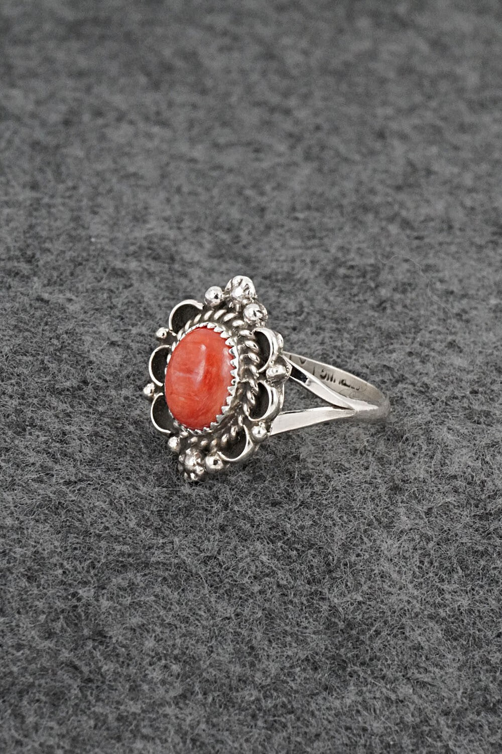 Spiny Oyster & Sterling Silver Ring - Frieda Martinez - Size 8.5