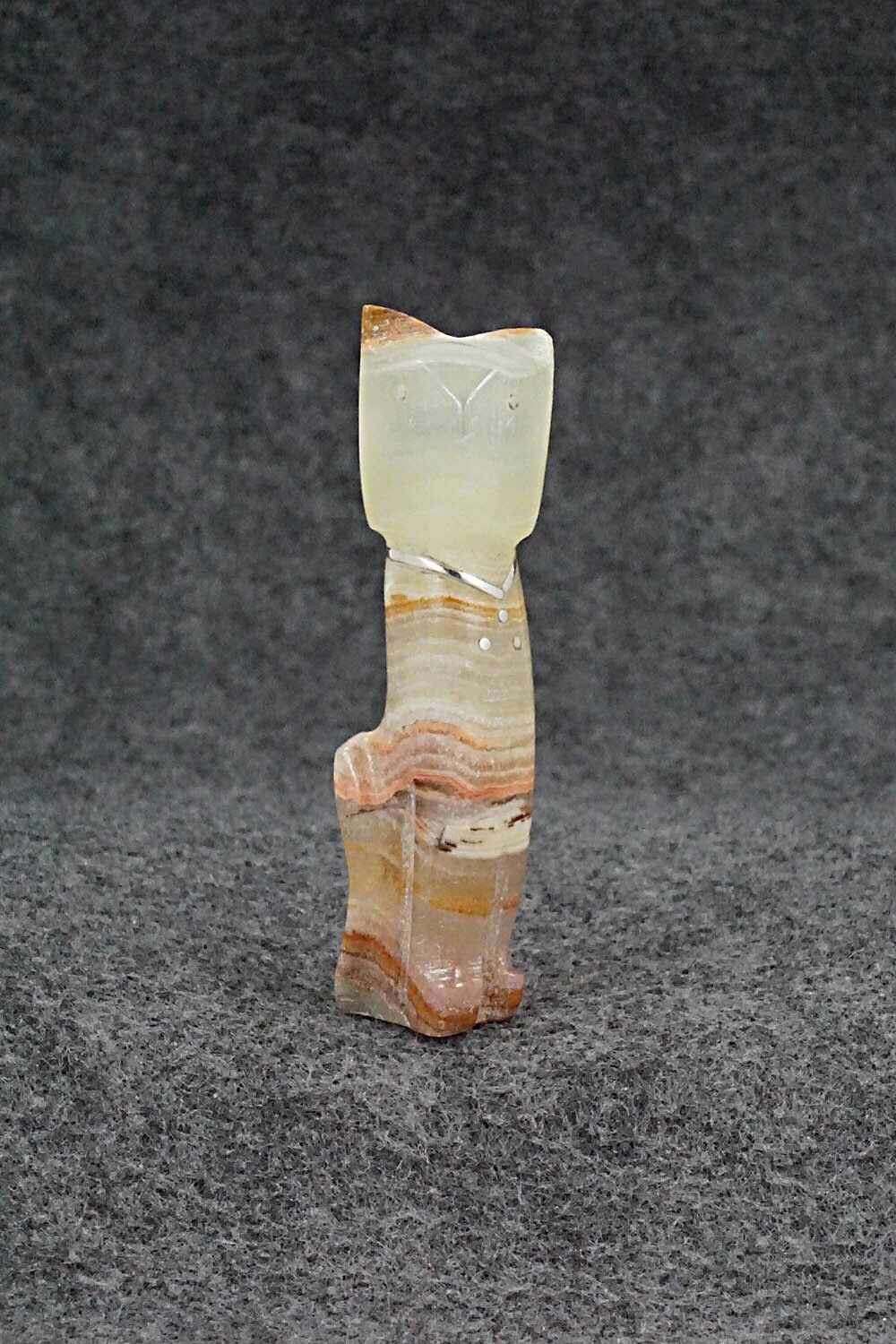 Cat Zuni Fetish Carving - Kenny Chavez