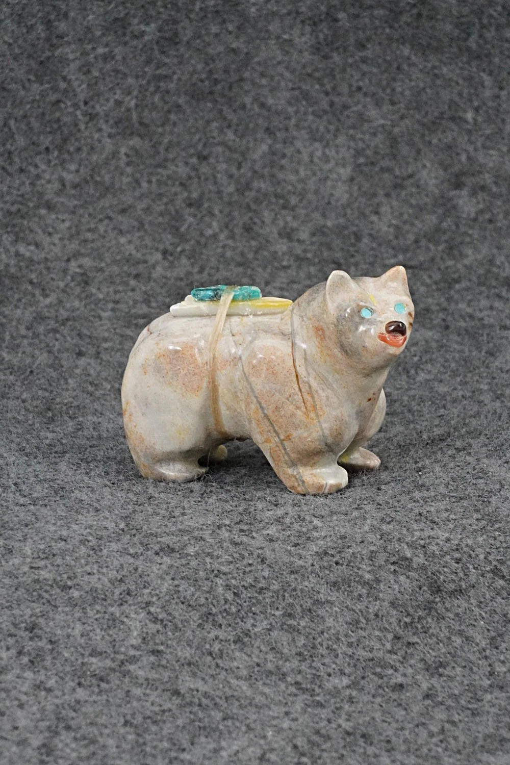 Bear Zuni Fetish Carving - Freddie Leekya