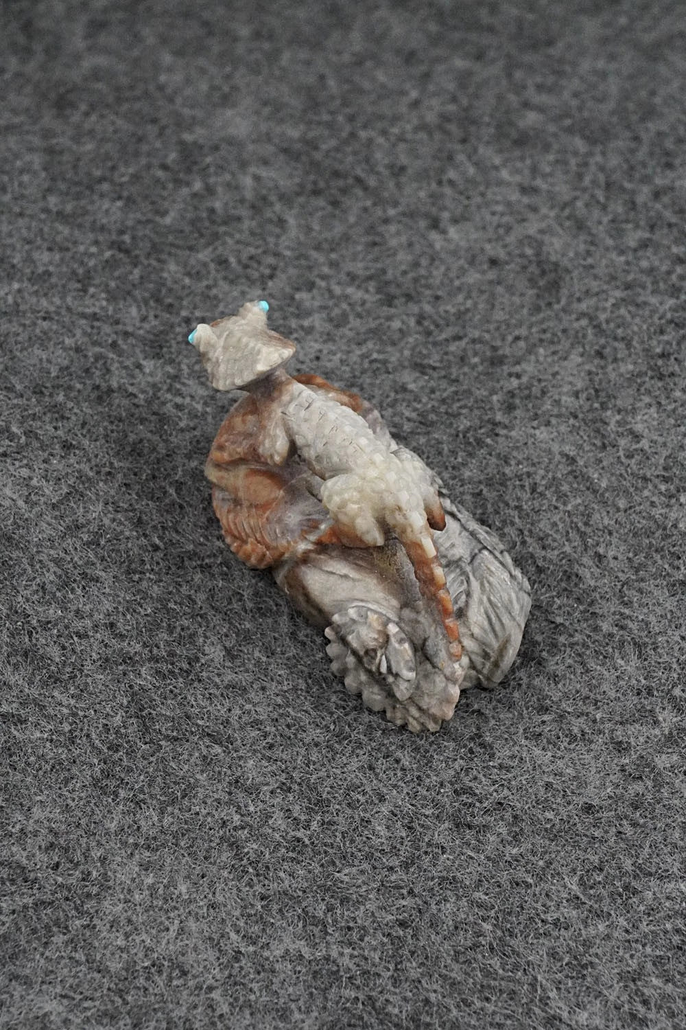 Chameleon Zuni Fetish Carving - Lance Cheama