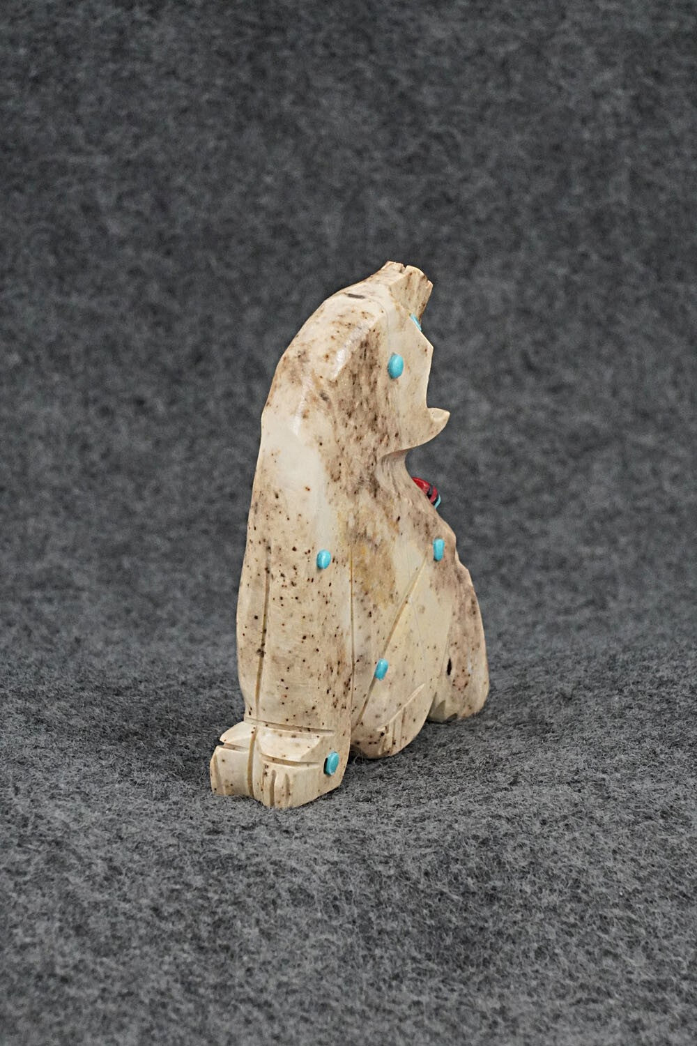 Wolf Zuni Fetish Carving - Danette Laate