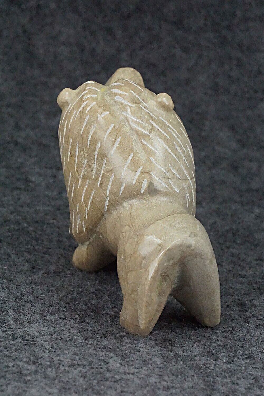 Lion Zuni Fetish Carving - Enrike Leekya