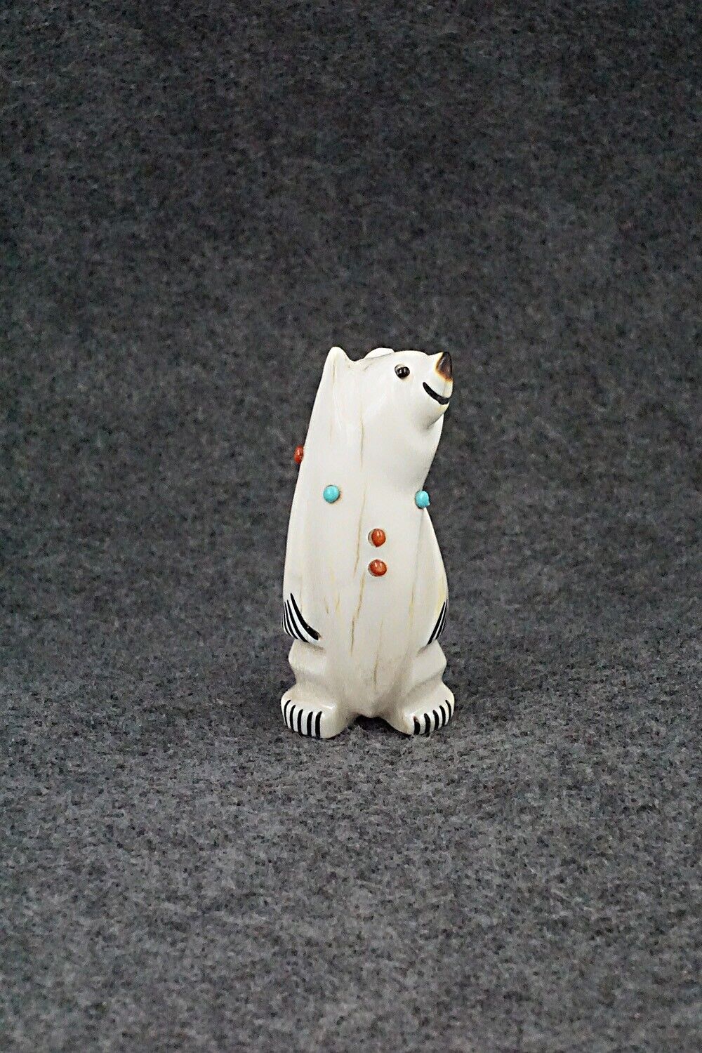 Bear Zuni Fetish Carving - Claudia Peina