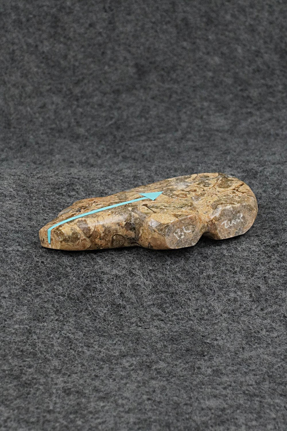 Bear Zuni Fetish Carving - Bernard Laiwakete
