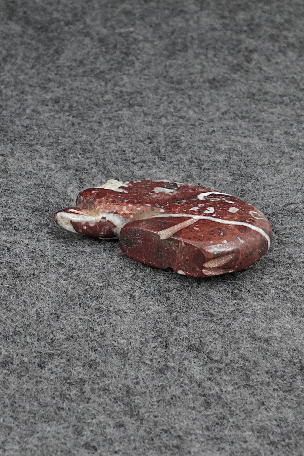 Bear Zuni Fetish Carving - Kenny Chavez