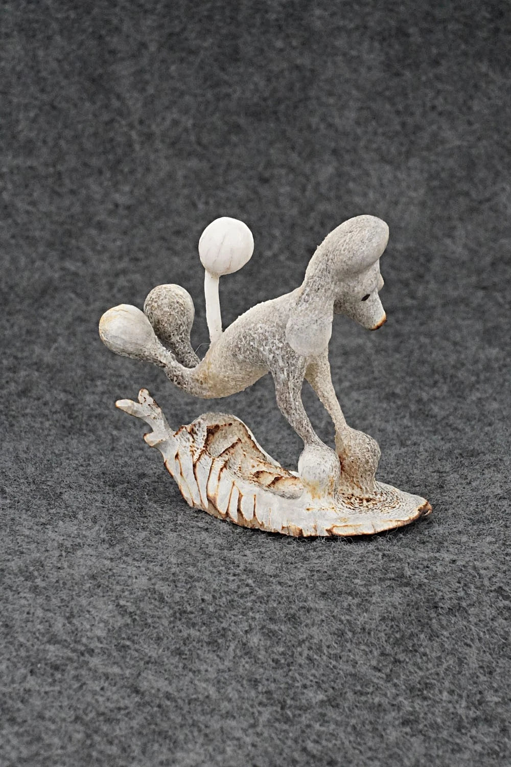 Dog Zuni Fetish Carving - Ruben Najera