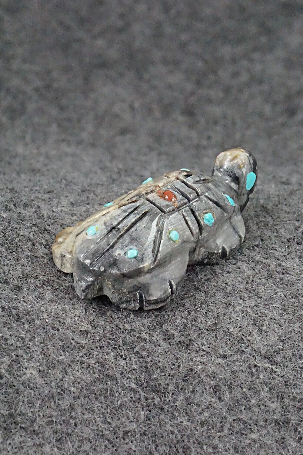 Turtle Zuni Fetish Carving - Carl Etsate