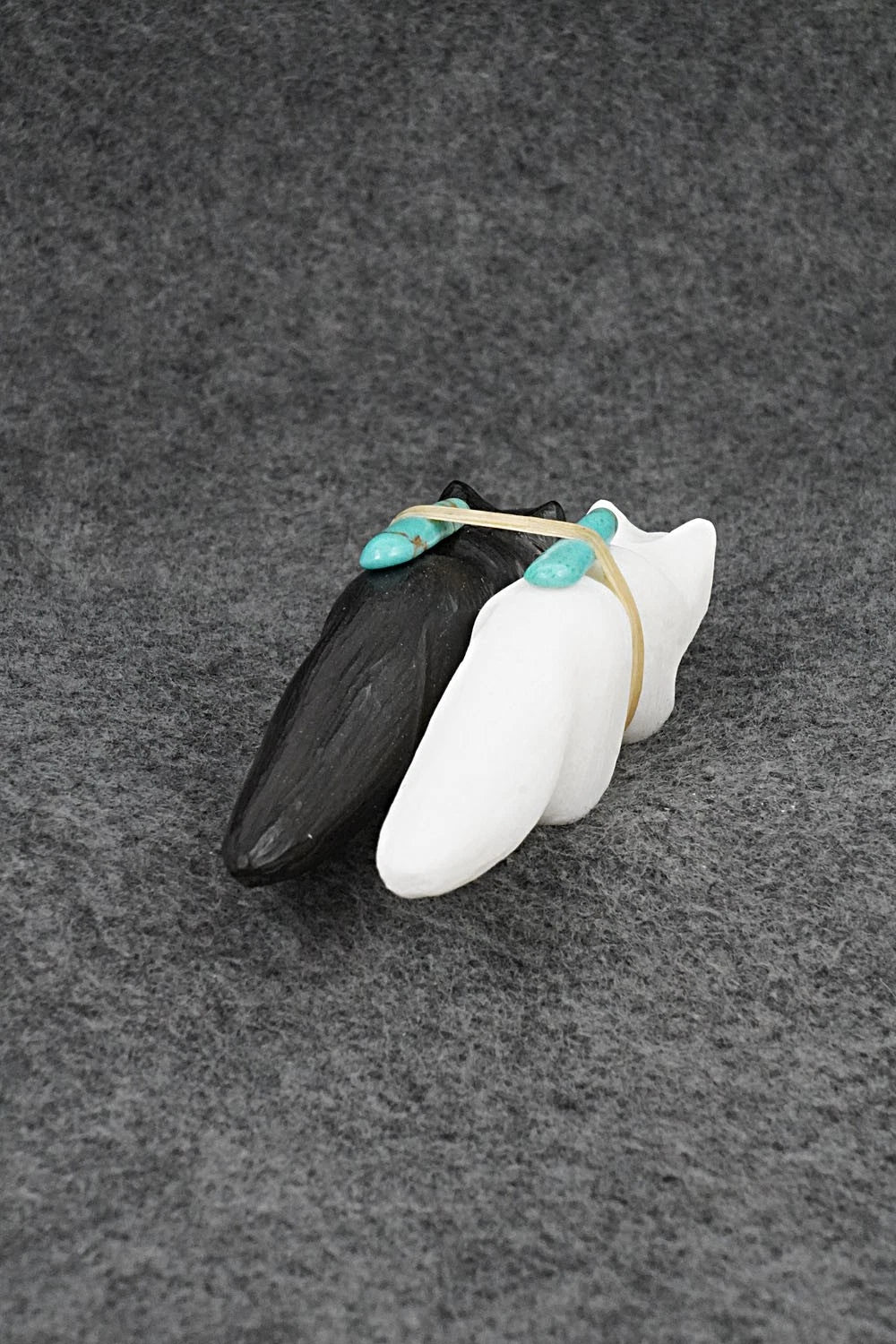 Wolf Zuni Fetish Carving - Herb Halate