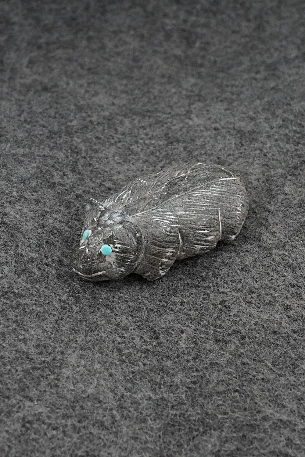 Badger Zuni Fetish Carving - Derrick Kaamasee