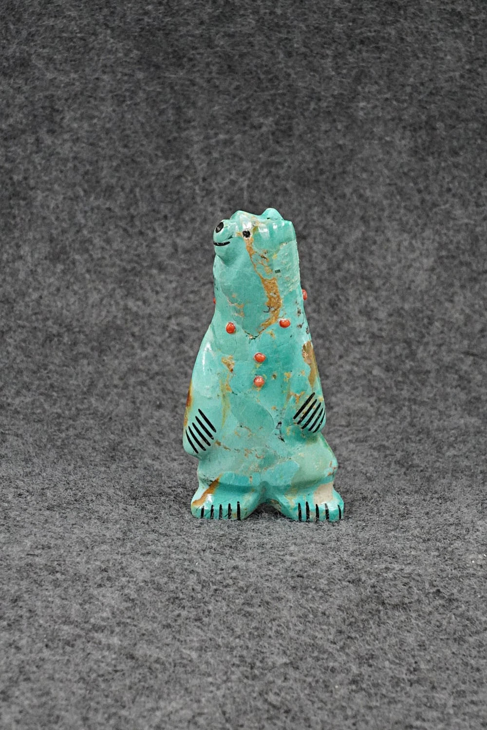 Bear Zuni Fetish Carving - Claudia Peina
