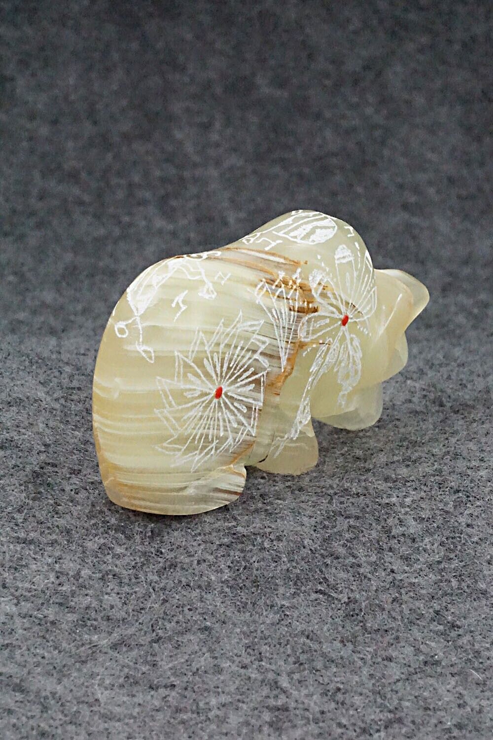 Bear Zuni Fetish Carving - Adrian Cachini