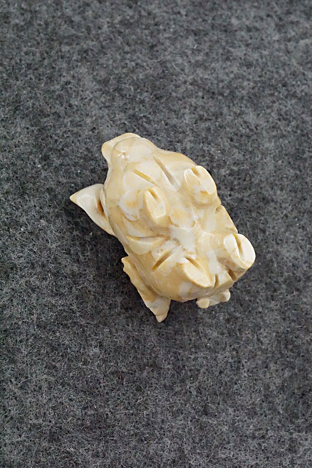 Pig With Wings Zuni Fetish Carving - Stanton Hanaweeka