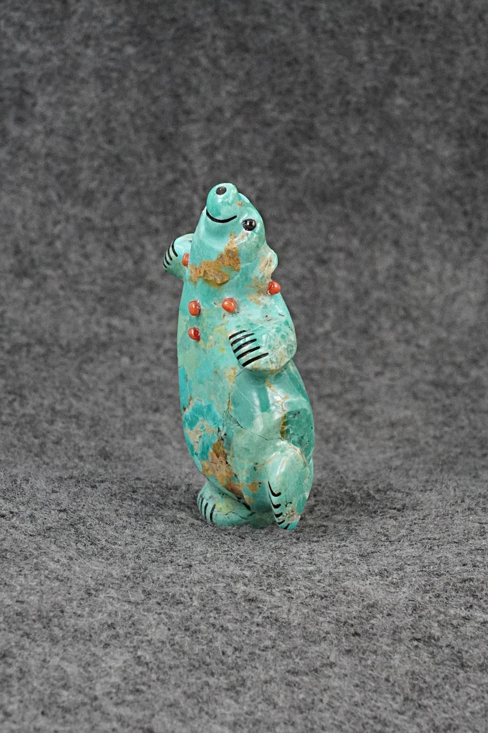 Bear Zuni Fetish Carving - Claudia Peina