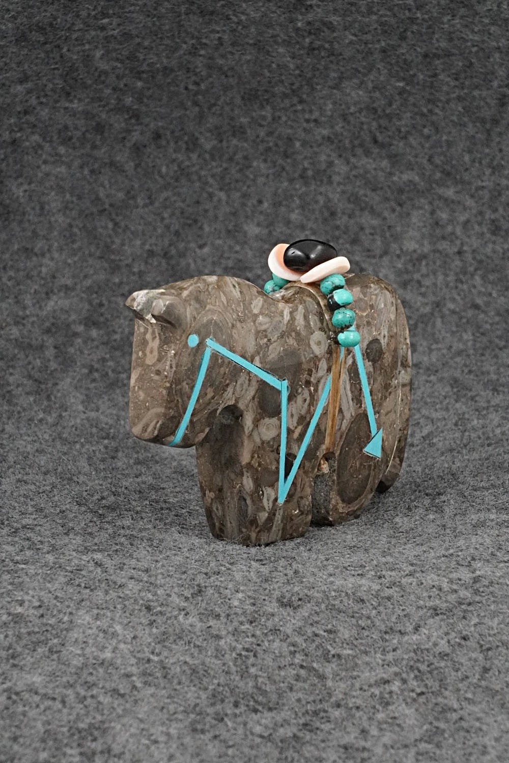 Horse Zuni Fetish Carving - Bernard Laiwekete