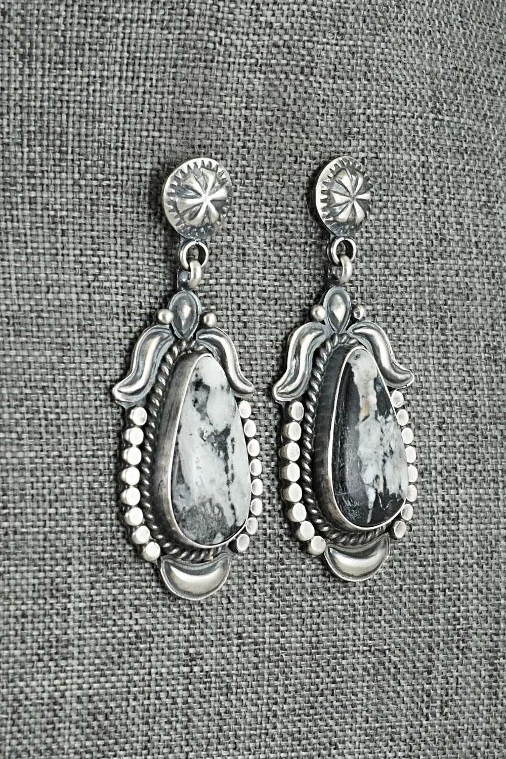 White Buffalo & Sterling Silver Squash Blossom Set - Raymond Delgarito