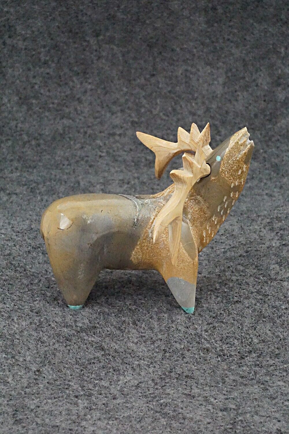 Elk Zuni Fetish Carving - Enrike Leekya