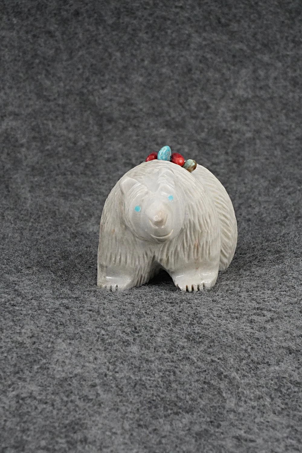 Bear Zuni Fetish Carving - Farlan & Paulette Quam
