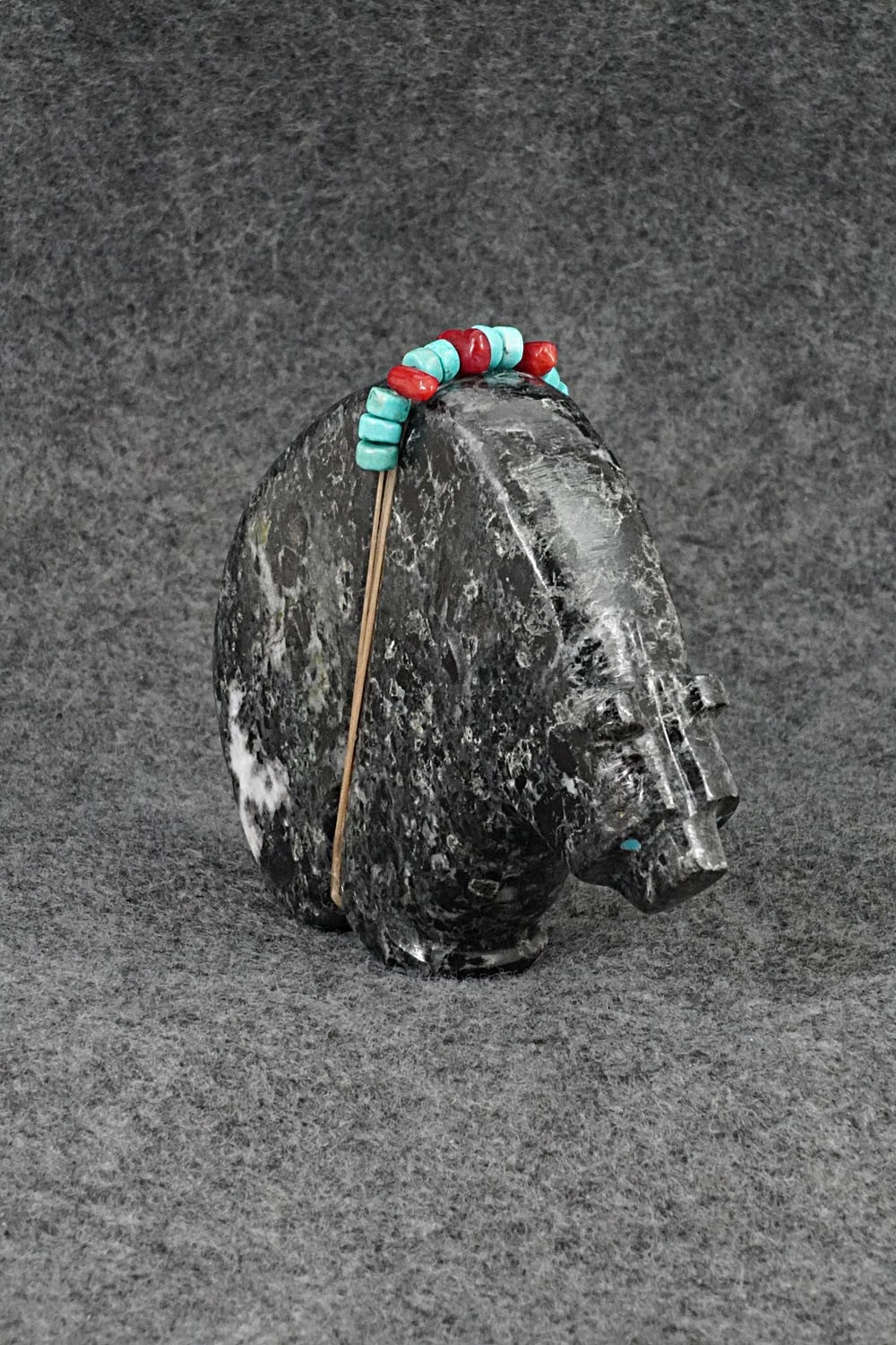 Bear Zuni Fetish Carving - Farlan & Paulette Quam