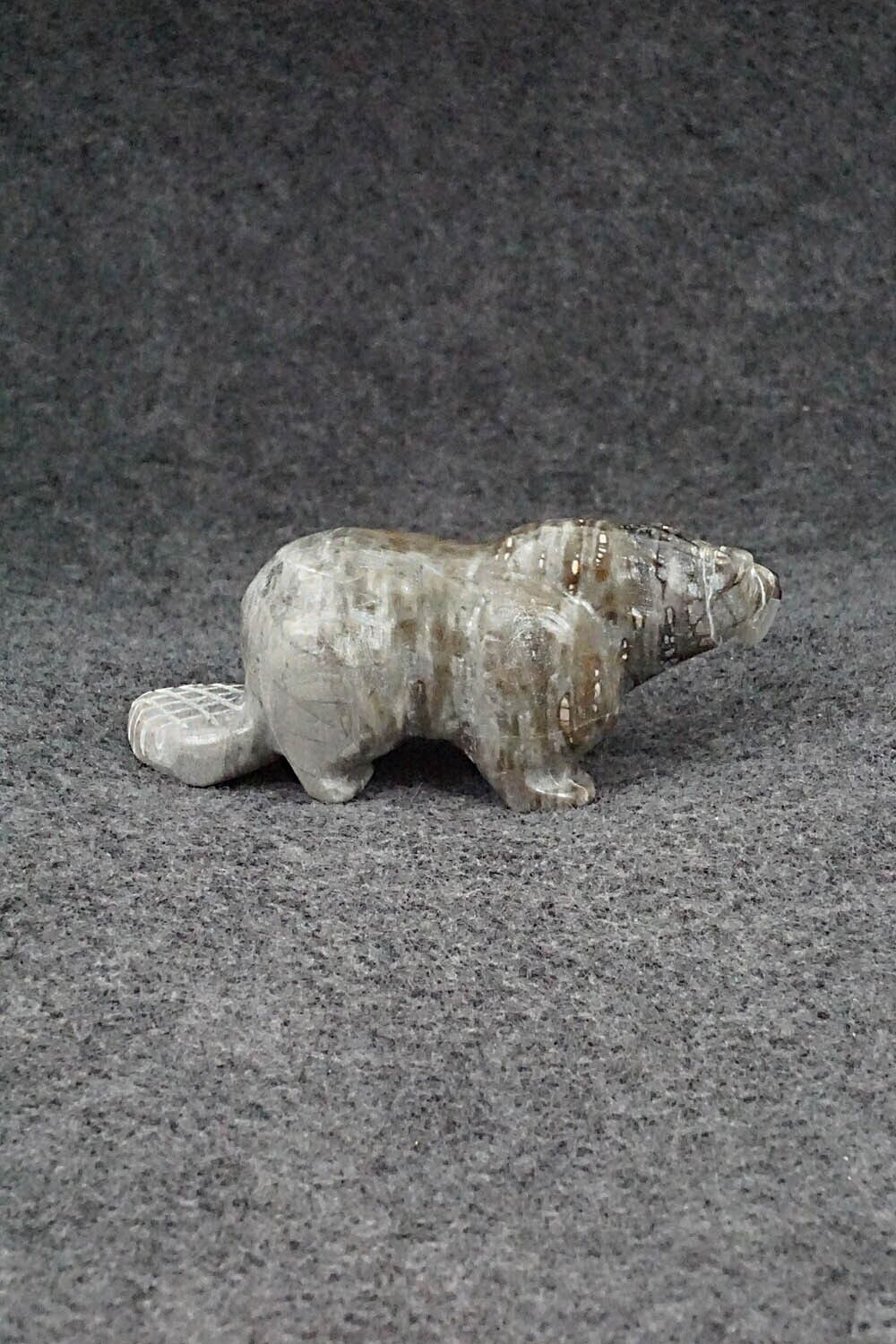 Beaver Zuni Fetish Carving - Freddie Leekya