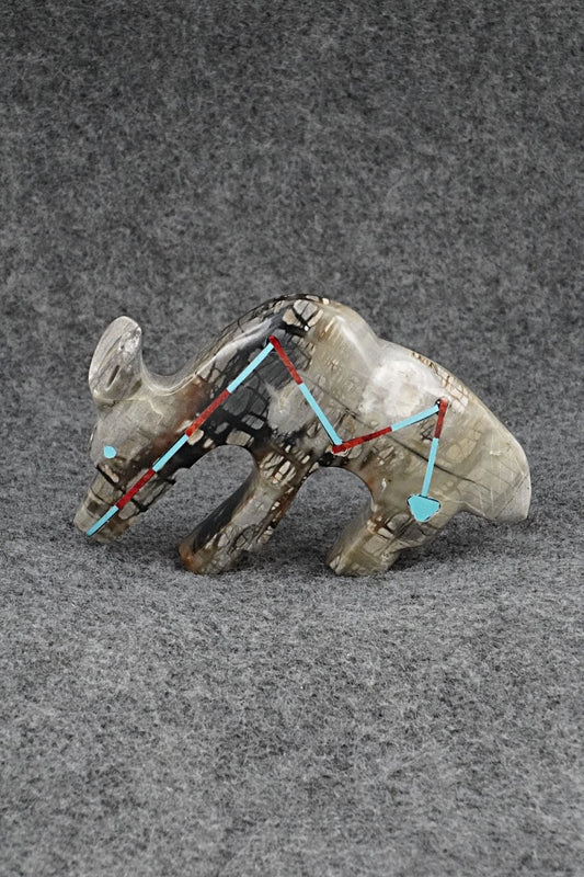 Deer Zuni Fetish Carving - Kenric Laiwakete