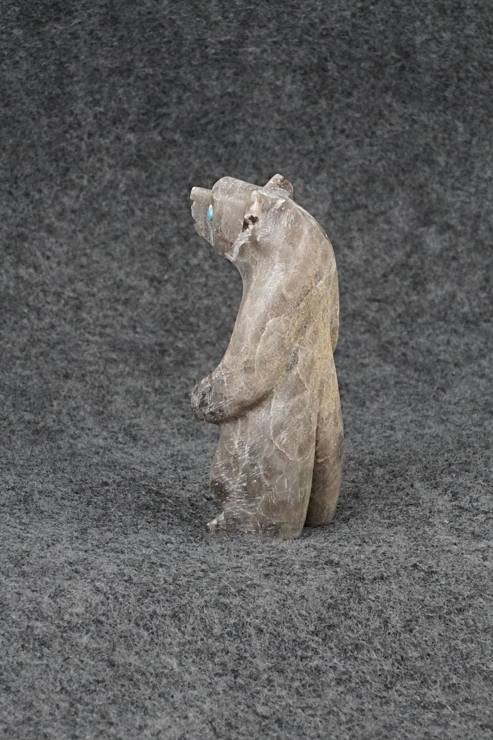 Bear Zuni Fetish Carving - Ronnie Lunasee