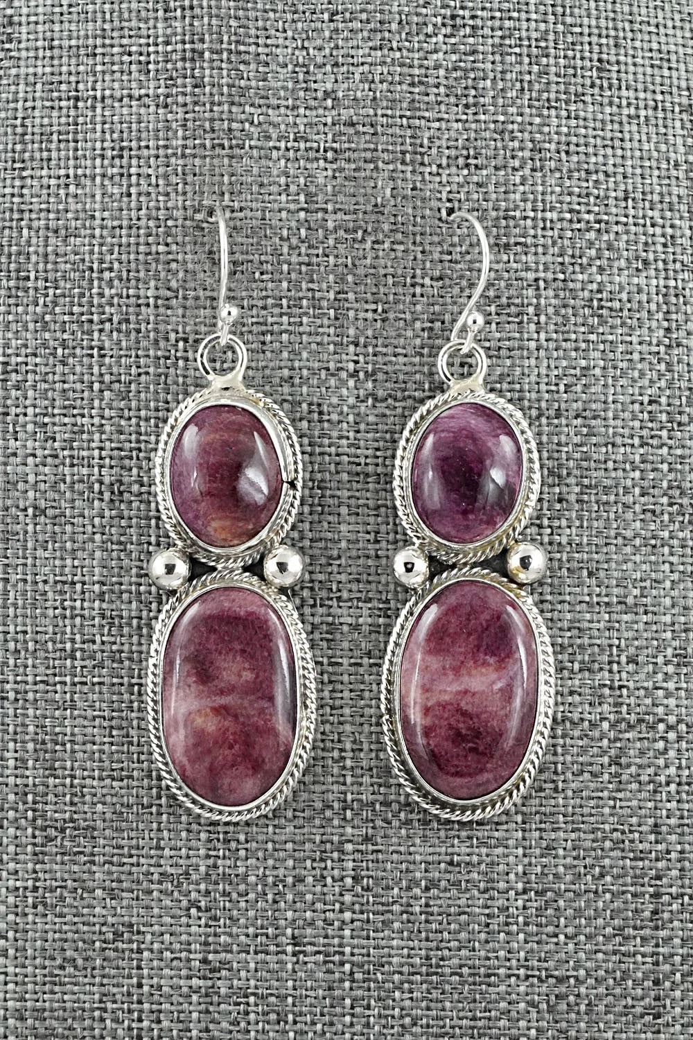 Spiny Oyster & Sterling Silver Necklace and Earrings Set - Paul Livingston