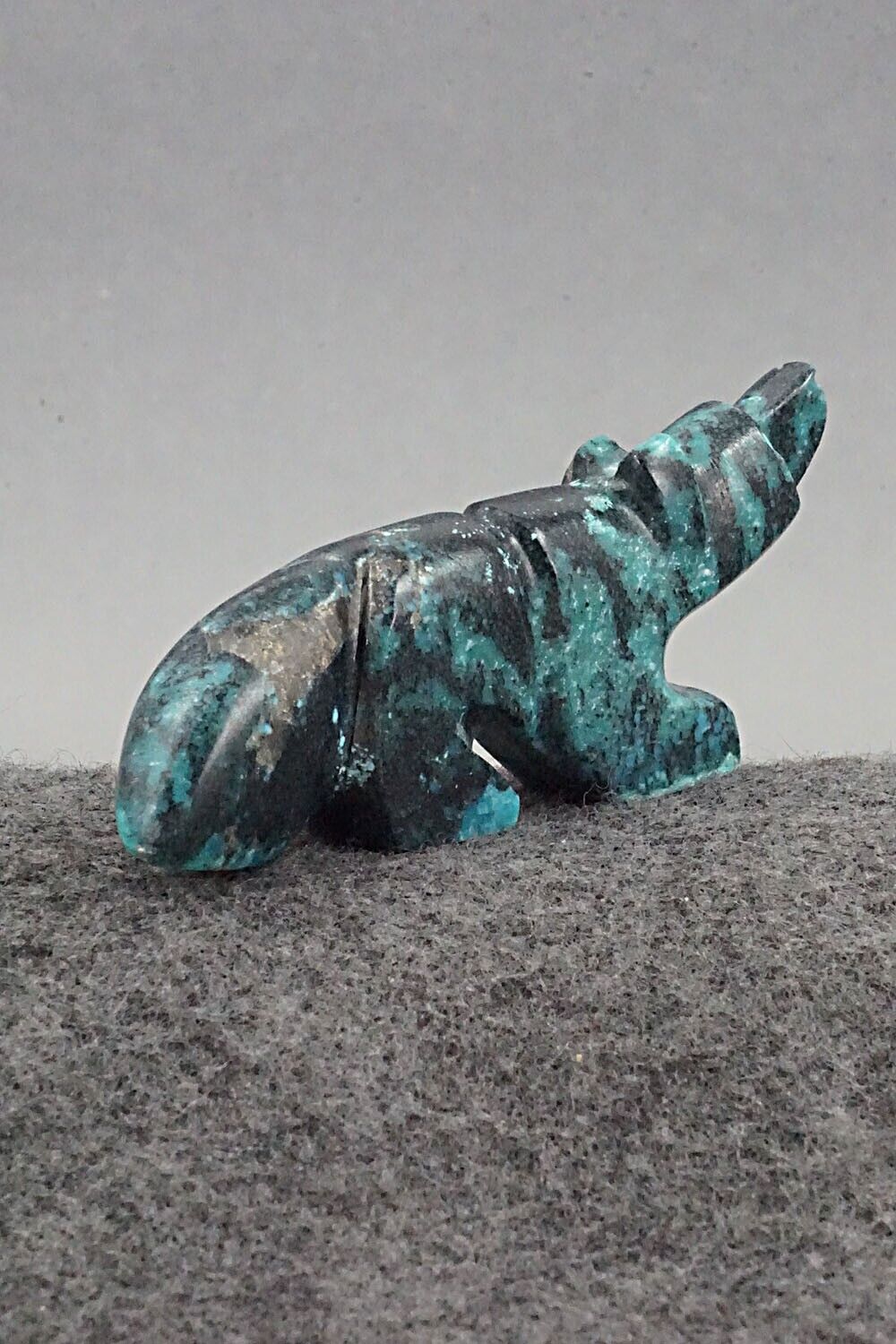 Wolf Zuni Fetish Carving - Reynold Lunasee