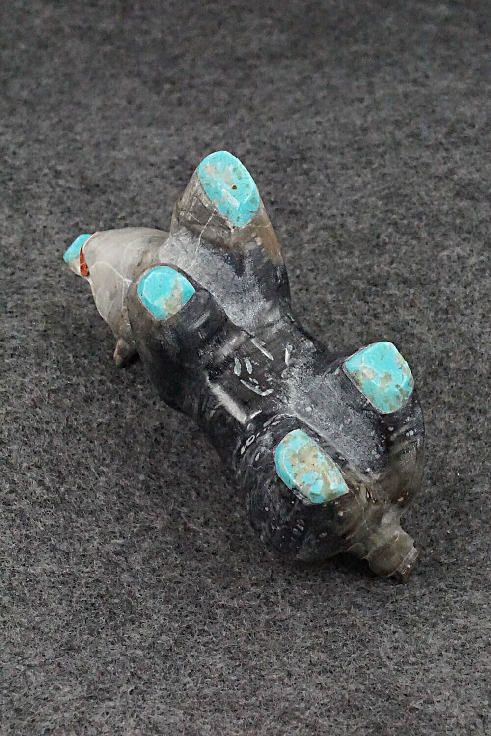 Pig Zuni Fetish Carving - Freddie Leekya
