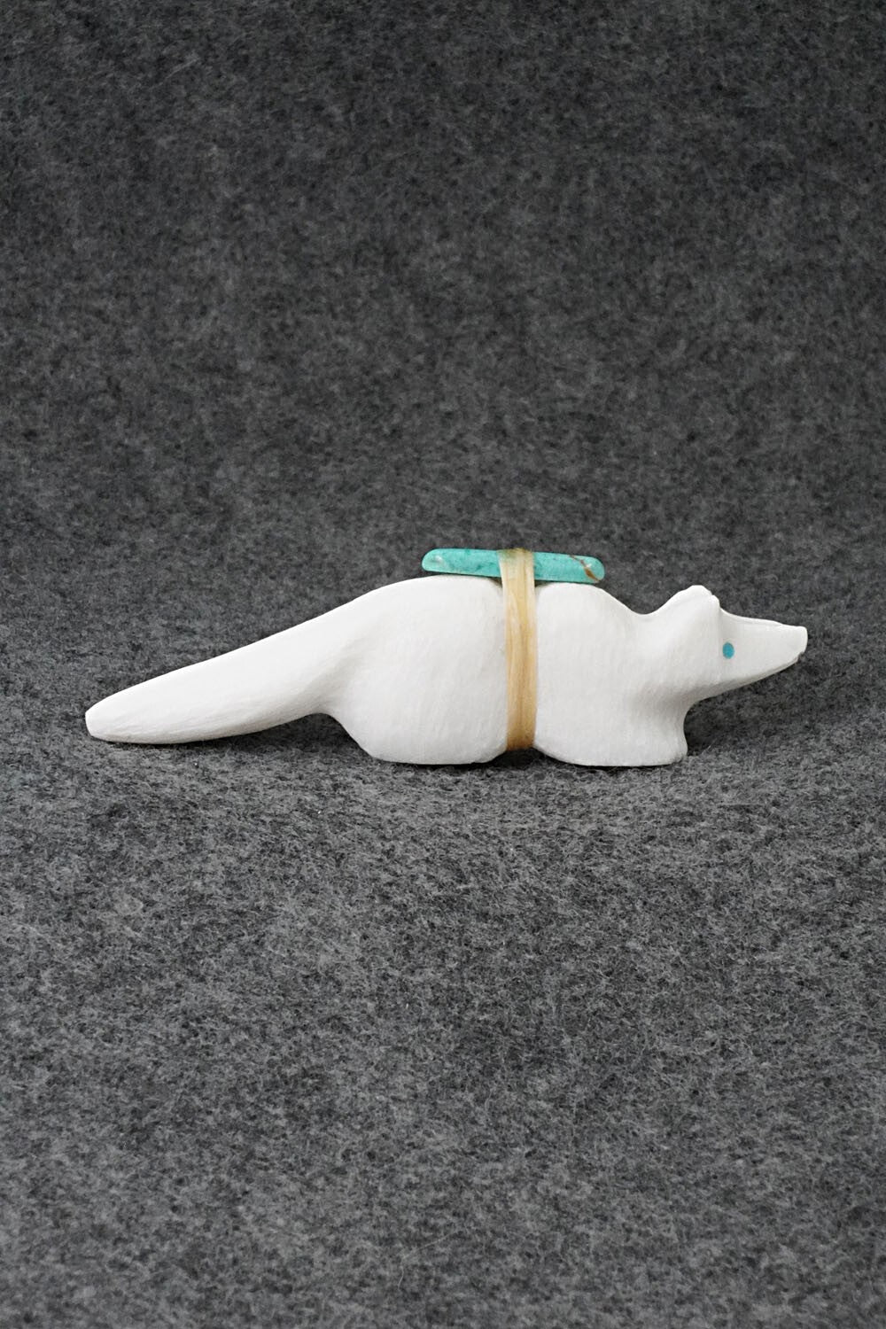 Wolf Zuni Fetish Carving - Herbert Halate