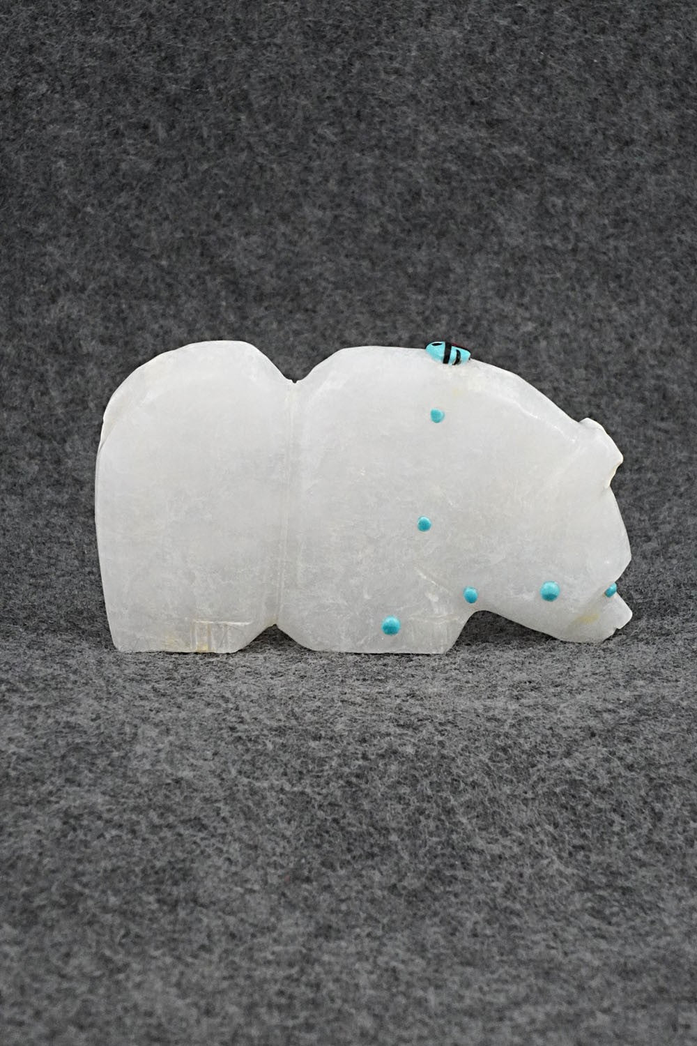 Bear Zuni Fetish Carving - Dannette Laate