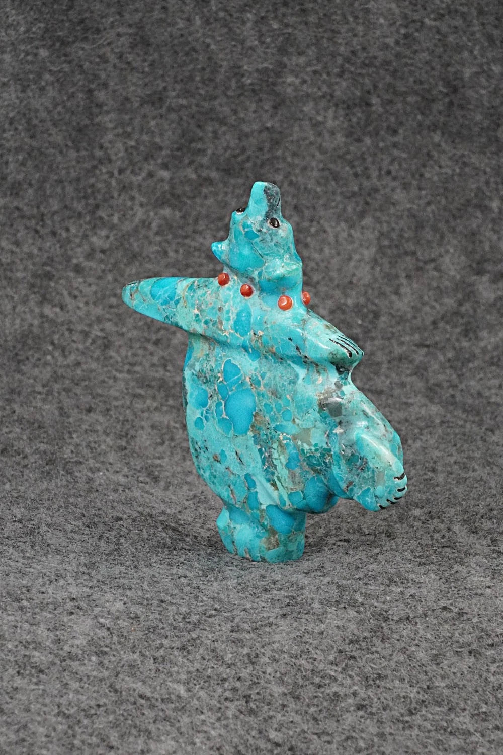 Bear Zuni Fetish Carving - Claudia Peina