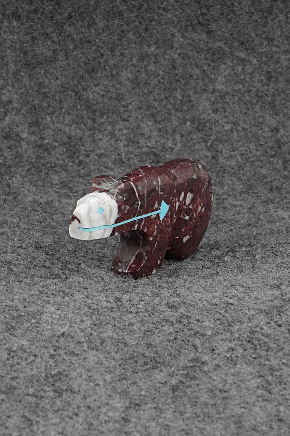 Bear Zuni Fetish Carving - Kenric Laiwakete