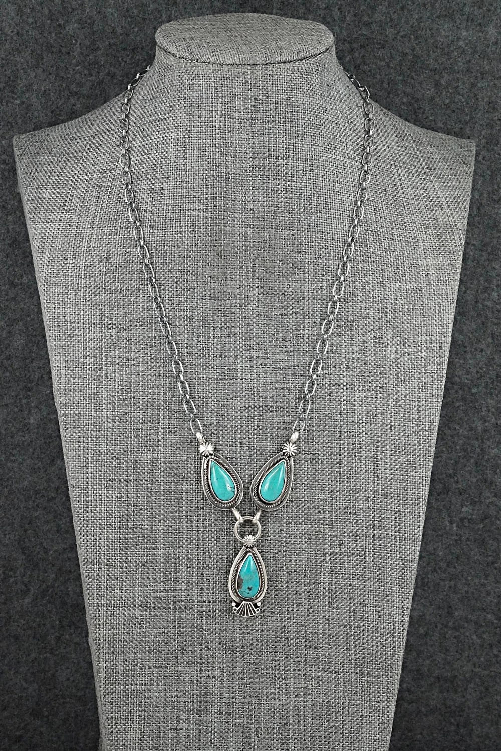 Turquoise & Sterling Silver Necklace - Verley Betone