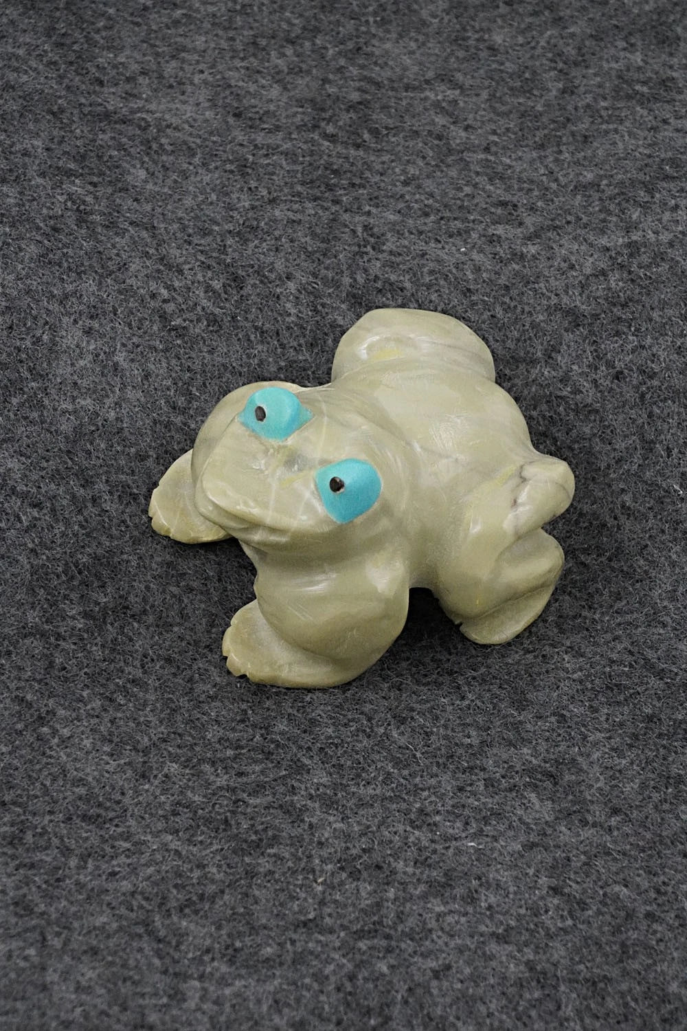Frog Zuni Fetish Carving - Freddie Leekya