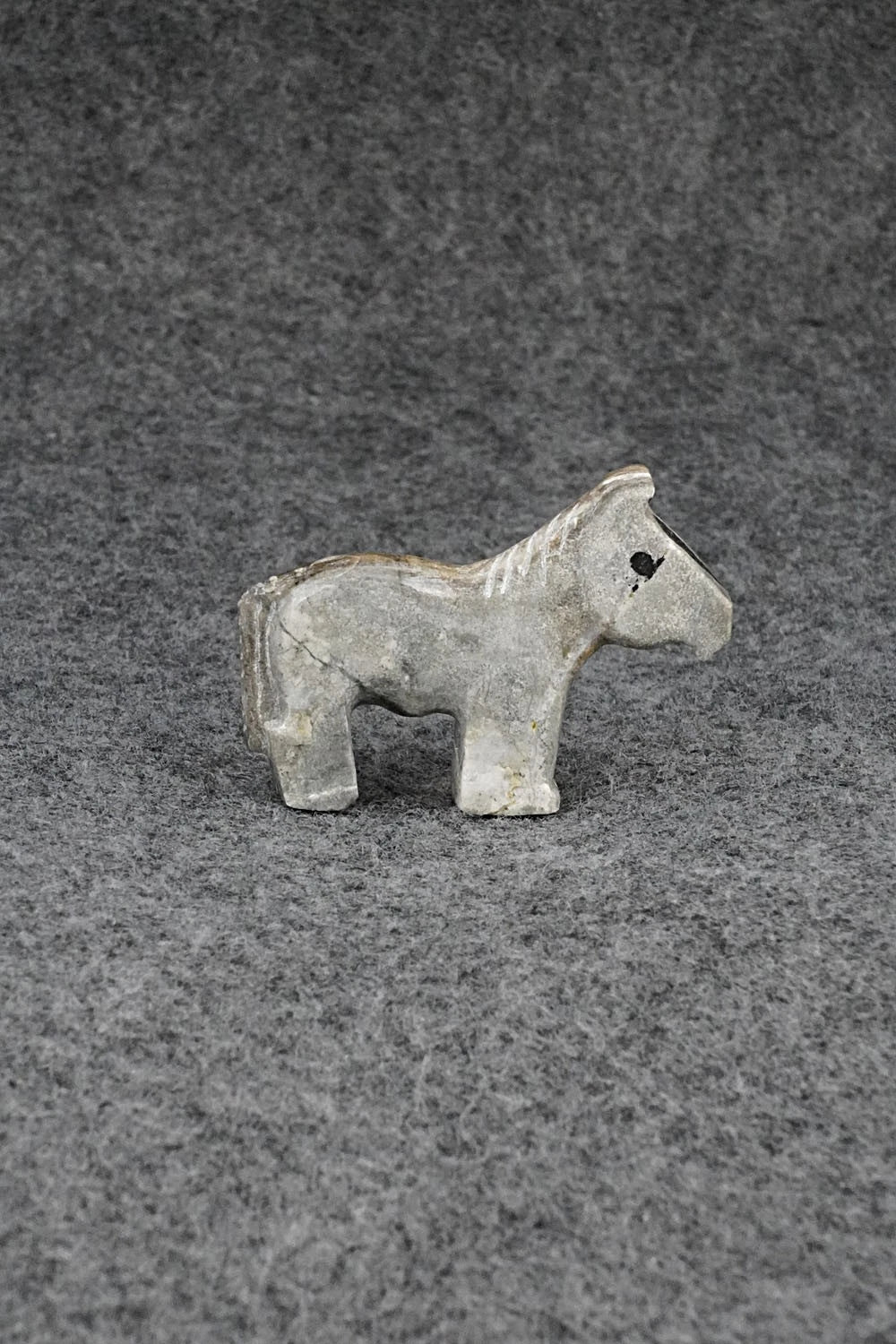 Horse Zuni Fetish Carving - Carol Martin