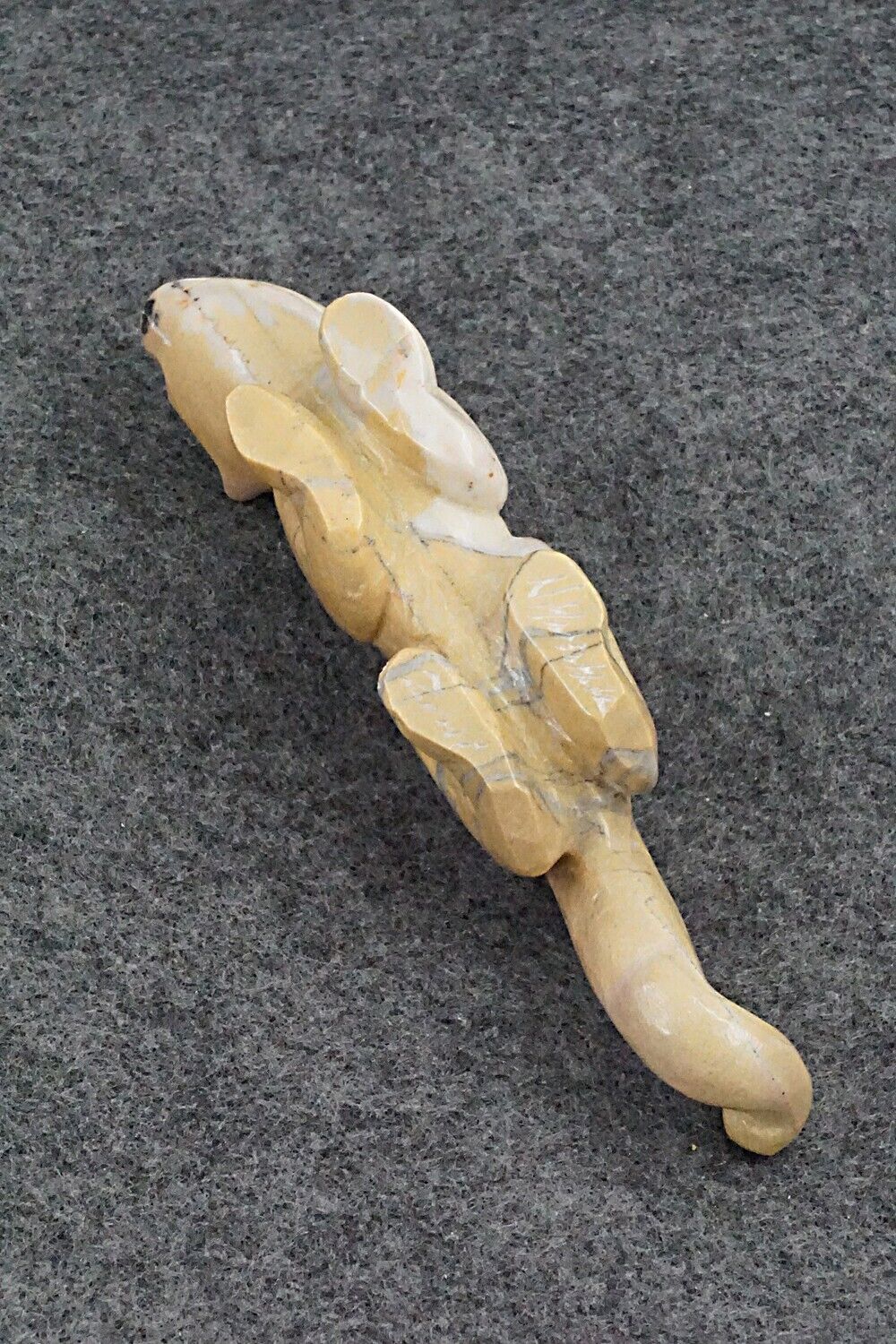 Mountain Lion Zuni Fetish Carving - Nelson Yatsatte