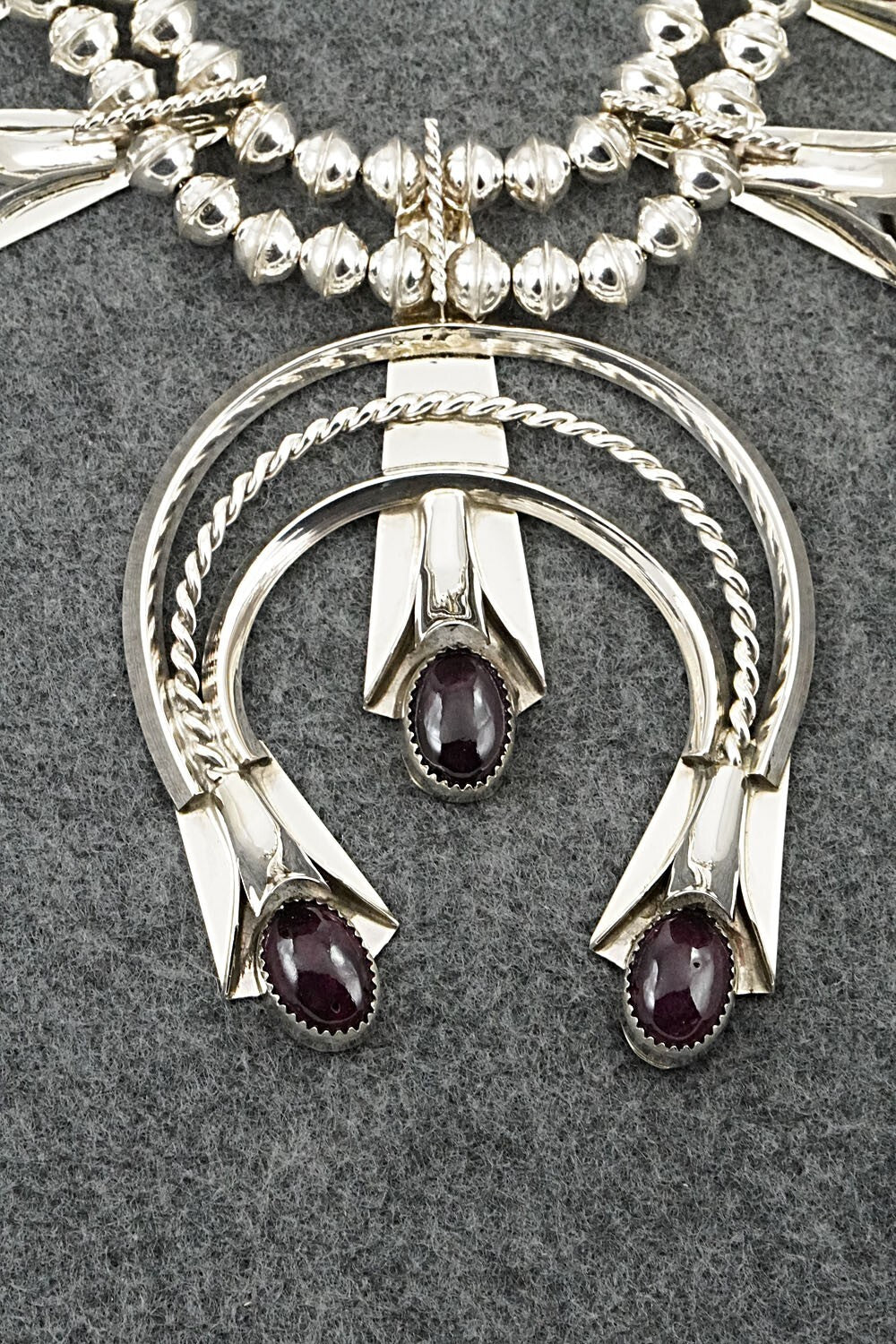 Spiny Oyster & Sterling Silver Squash Blossom Set - Louise Yazzie
