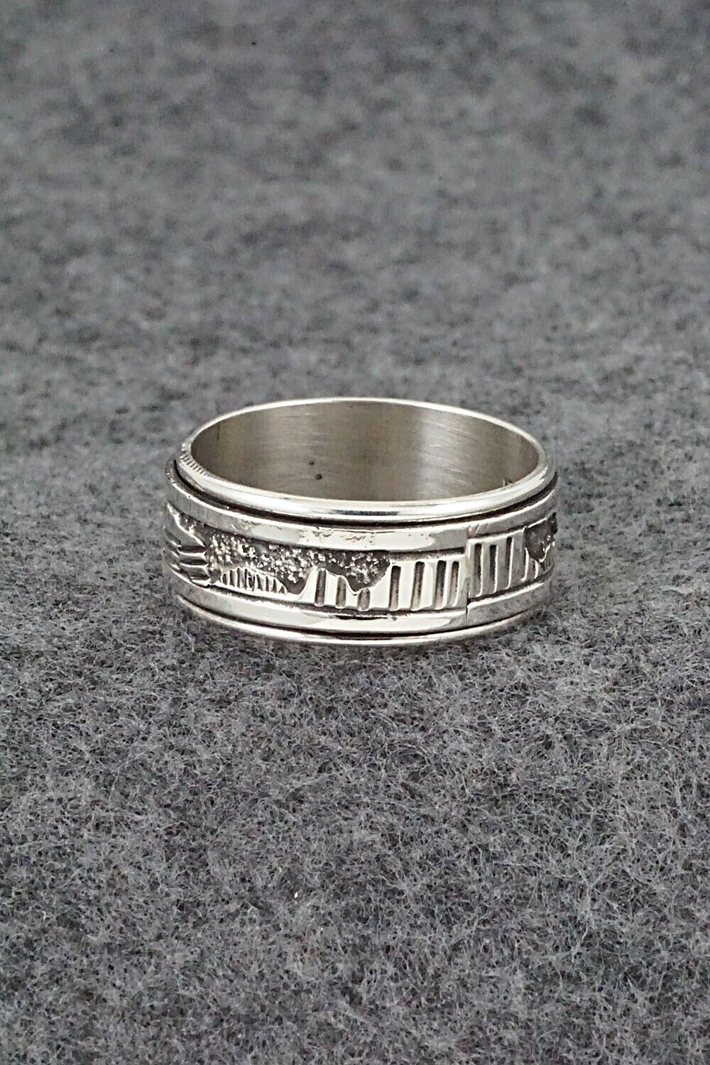 Sterling Silver Spinner Ring - Elaine Becenti - Size 8.75