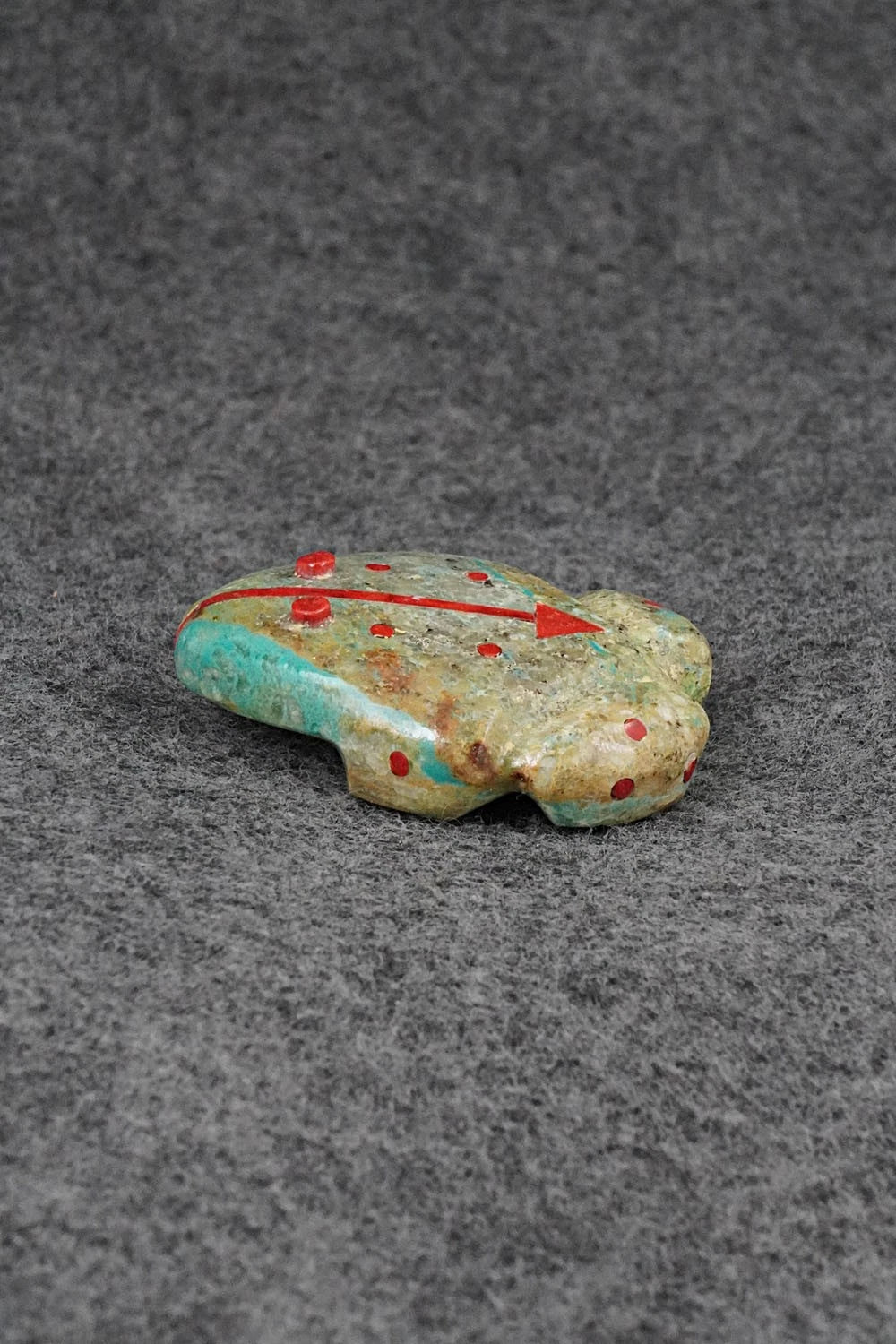 Frog Zuni Fetish Carving - Bernard Laiwekete