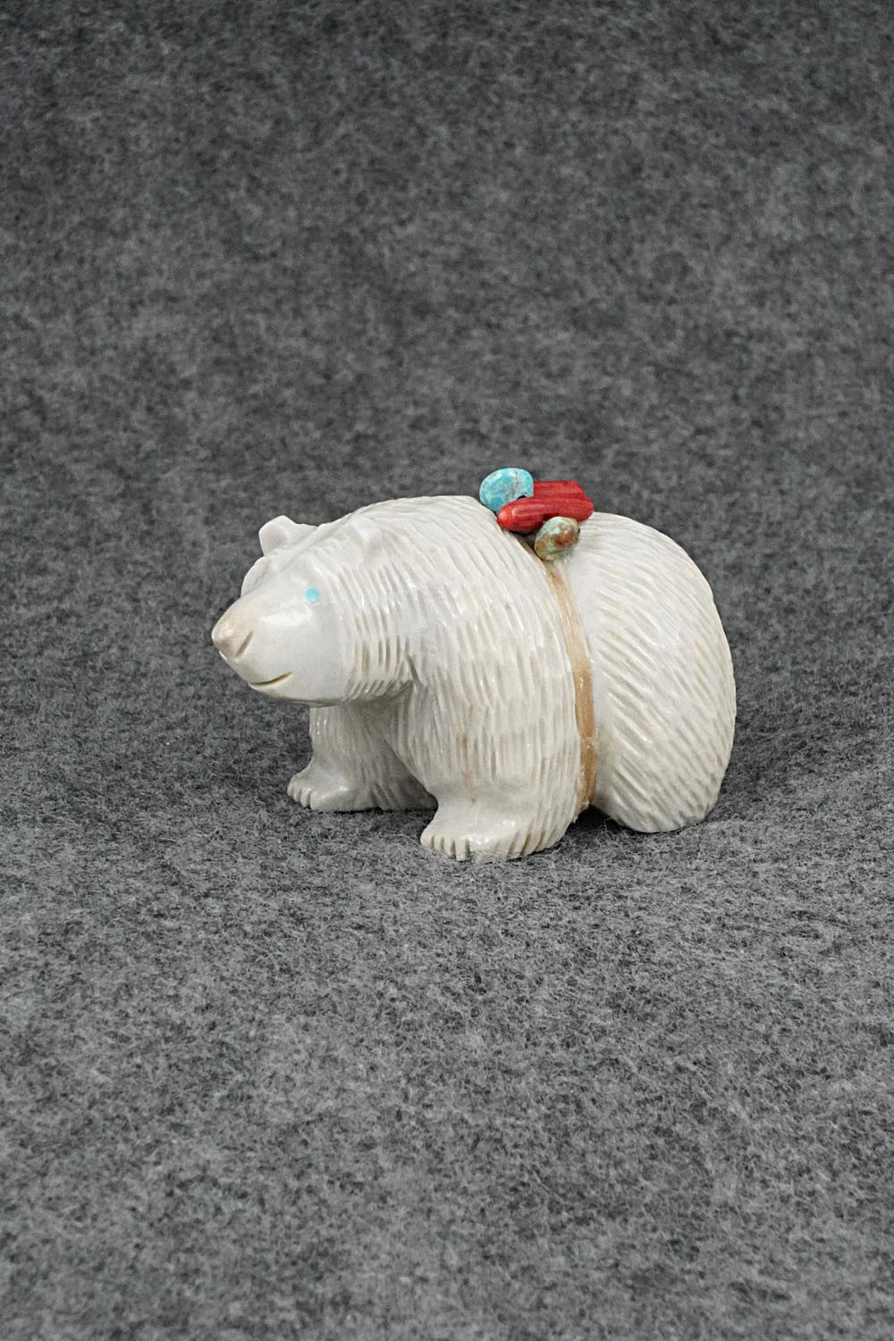 Bear Zuni Fetish Carving - Farlan & Paulette Quam