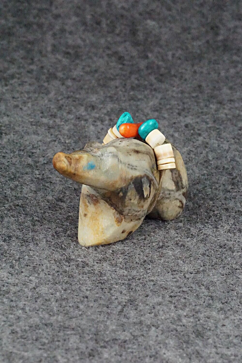 Bear Zuni Fetish Carving - Donovan Laiwakete